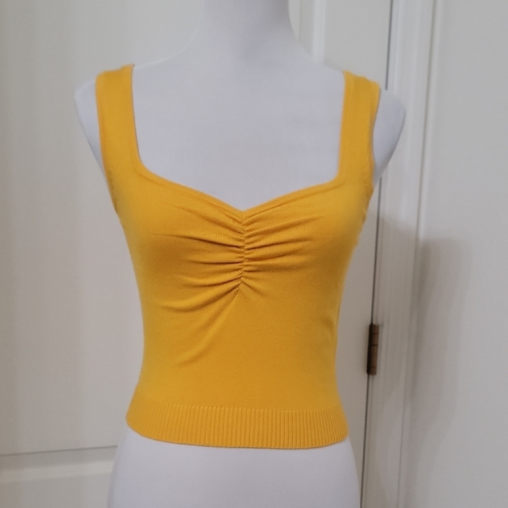 Justfab Size XS Marigold Ruched Front Cropped Sleeveless Knit Top
